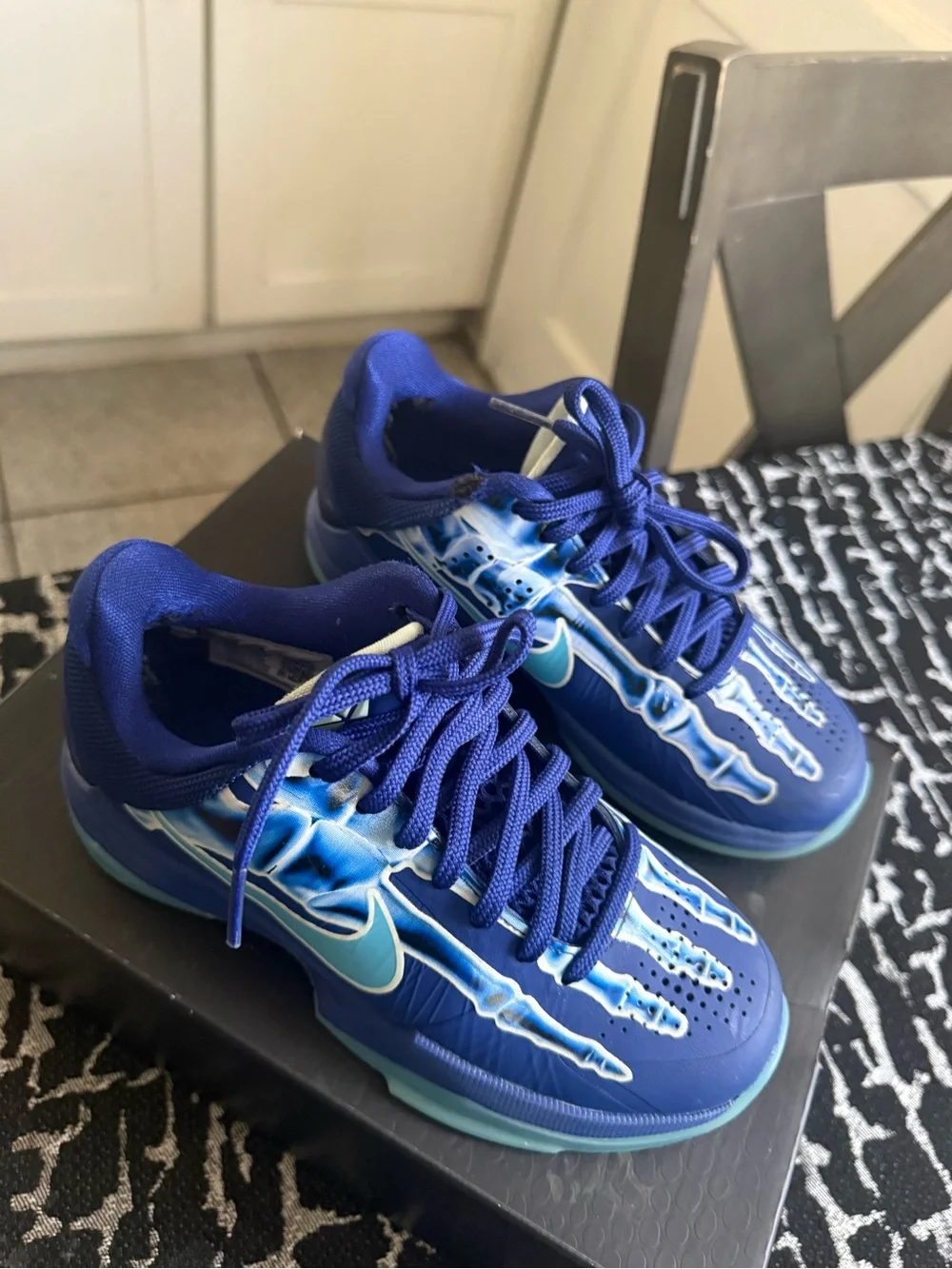 Nike cushioned low